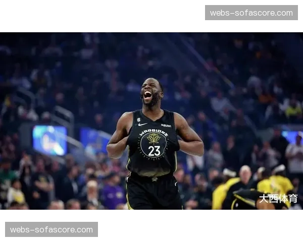 特写：追梦格林指挥队友落位，成功防下对手一次多打少的快攻