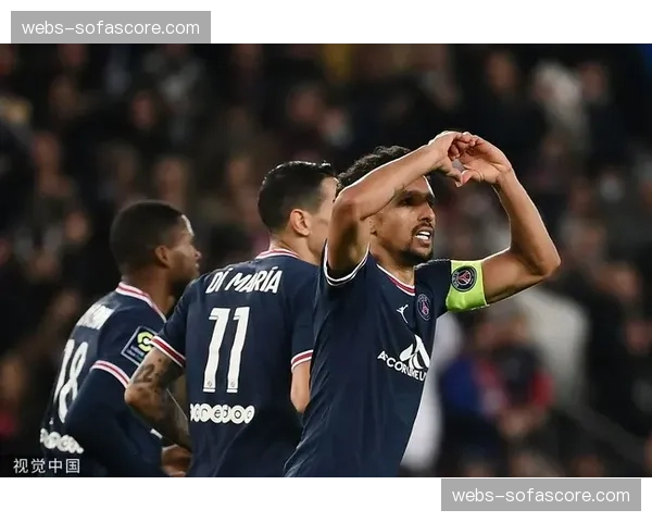 “巴黎圣日耳曼2-1逆转里尔,维蒂尼亚全场完成8次成功拦截” “巴黎圣日耳曼2-1逆转里尔,维蒂尼亚全场完成8次成功拦截”