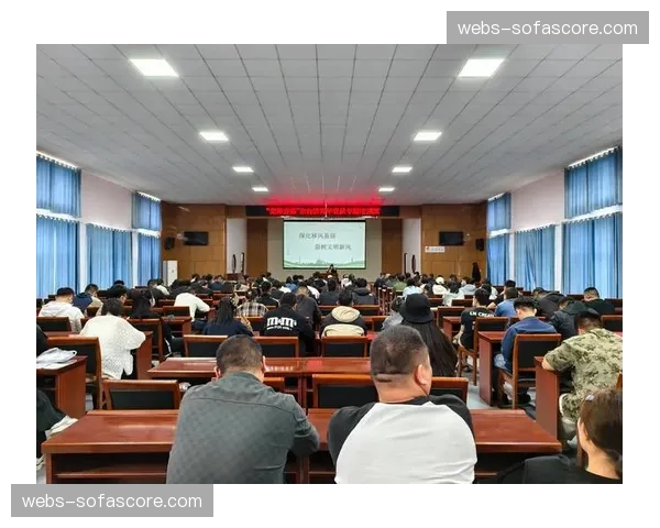 准入评估实行负面清单一票否决：重点审查财务健康与青训体系